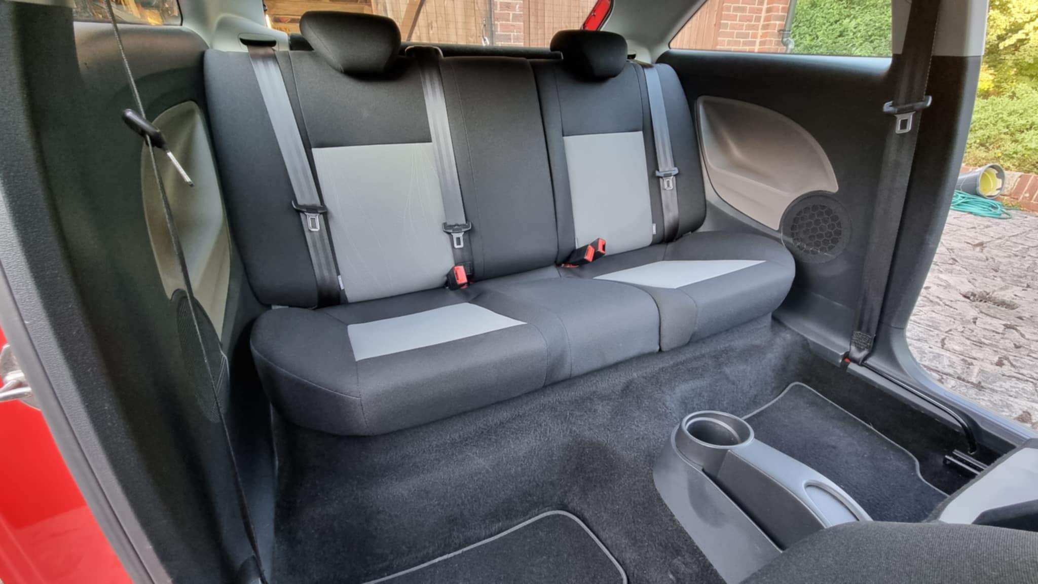 8feddba4-dae7-4457-ad5d-d08096c9462d