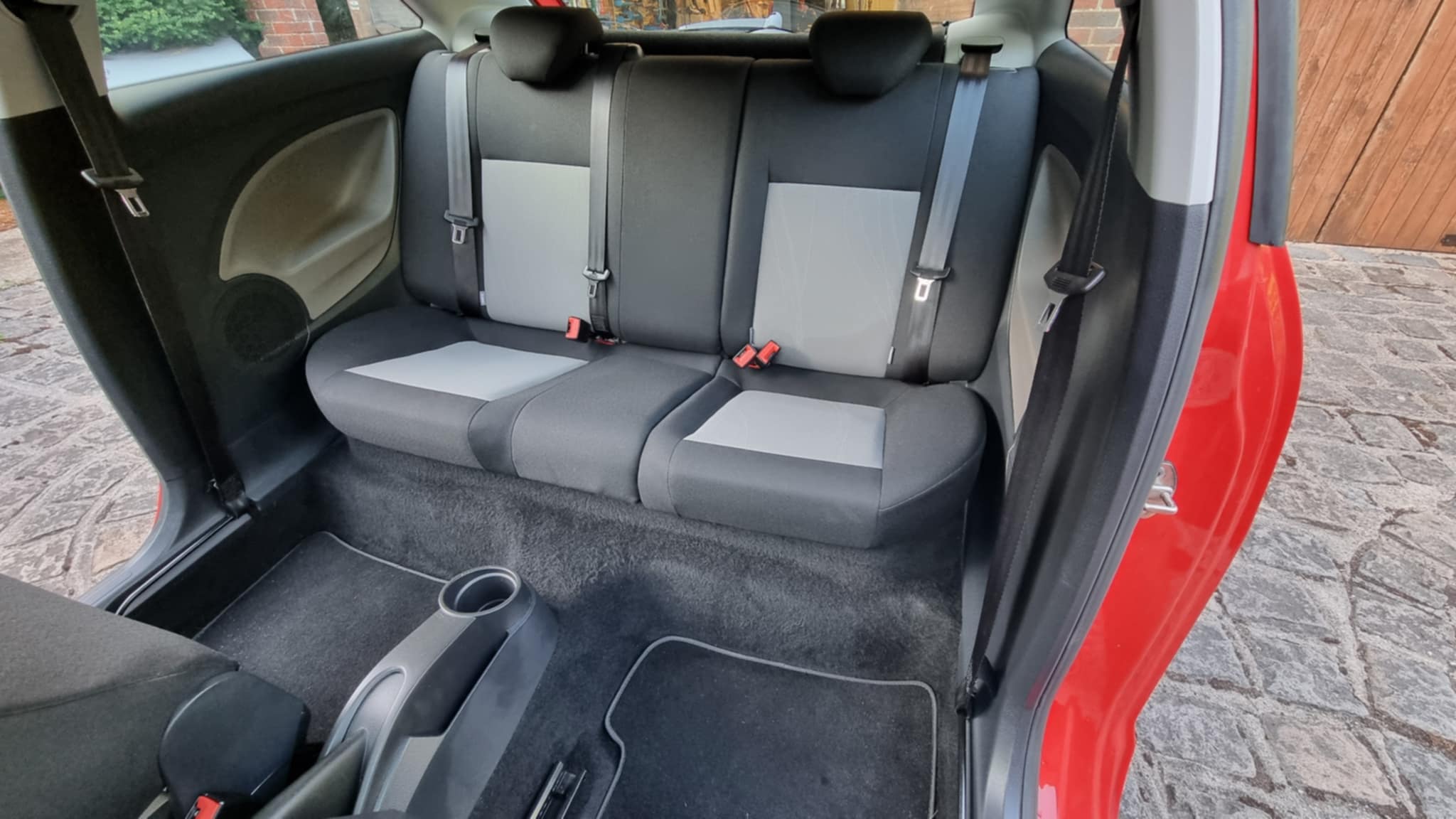 da3214ac-bee6-4772-a073-d4bf01524bd7