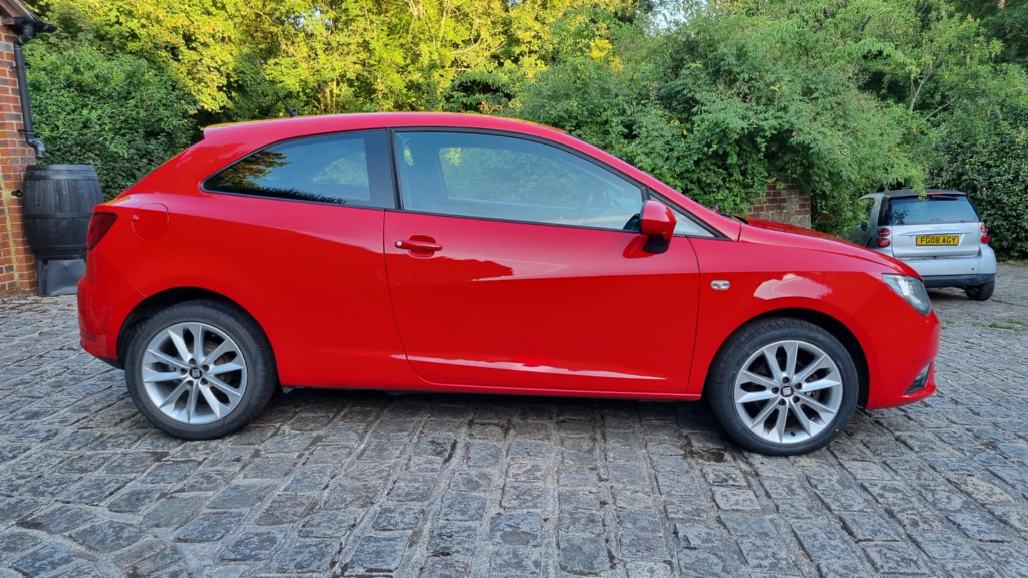 ebaa38e2-aac5-4fcd-8e84-60dc29578adc